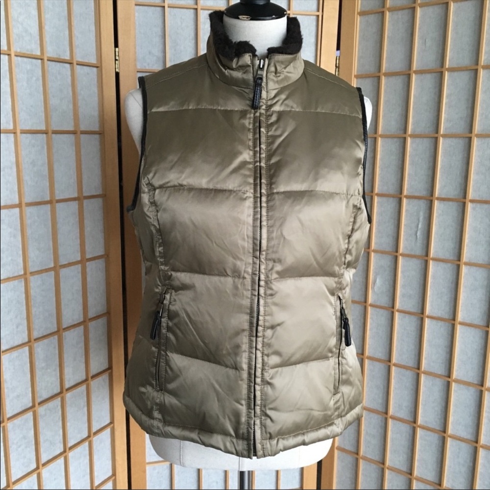 Charter Club Gold Feather Down Vest SZ MP - Picture 2 of 8